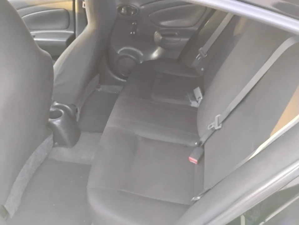 2015 Nissan Versa - Image 14 of 15