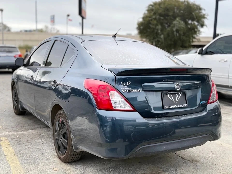 2015 Nissan Versa - Image 6 of 18