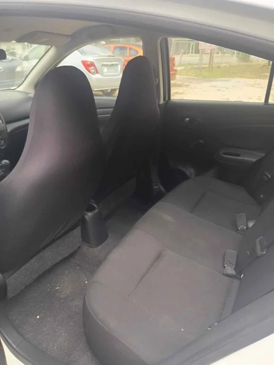 2015 Nissan Versa - Image 6 of 6
