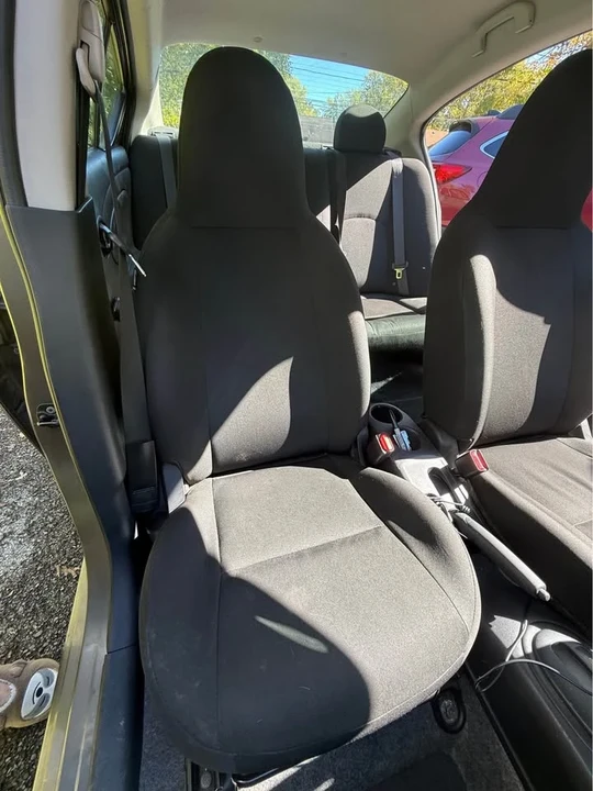 2015 Nissan Versa - Image 15 of 16
