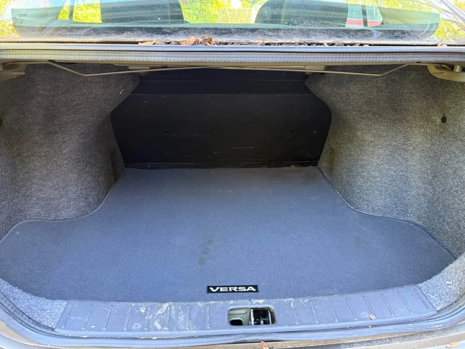 2015 Nissan Versa - Image 16 of 16