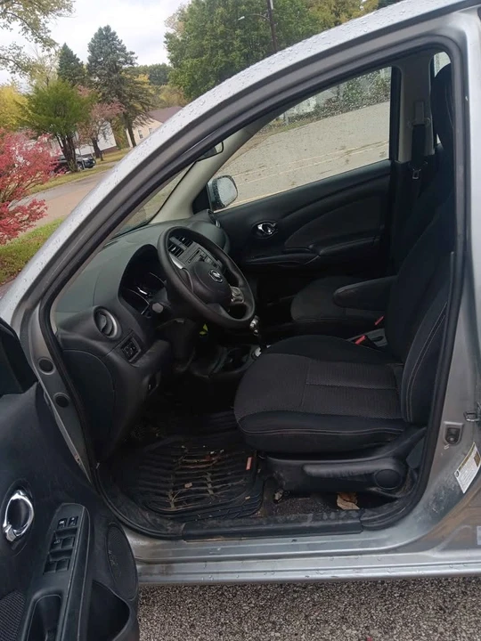 2015 Nissan Versa - Image 2 of 7