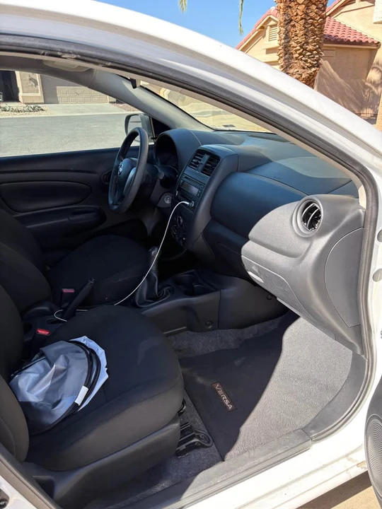 2015 Nissan Versa - Image 8 of 12
