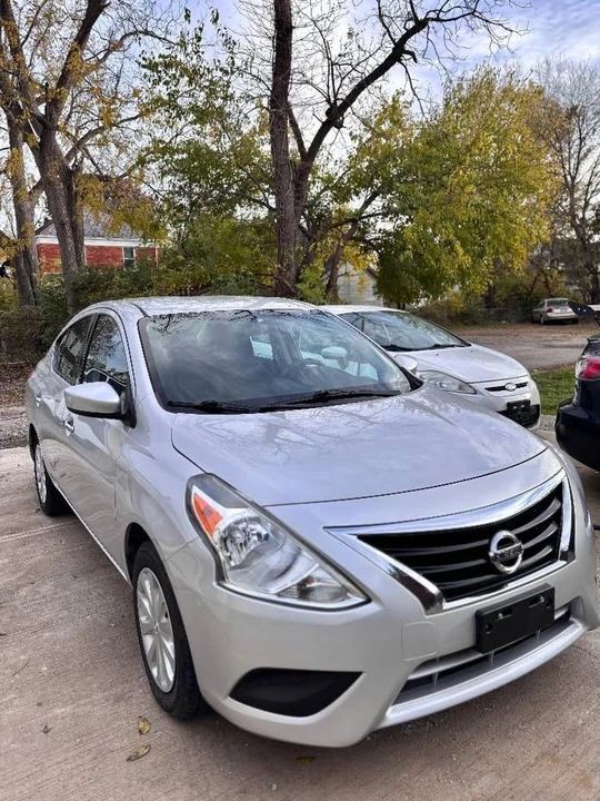 2015 Nissan Versa - Image 3 of 13