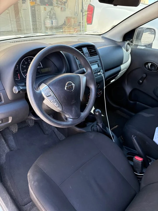 2015 Nissan Versa - Image 9 of 12
