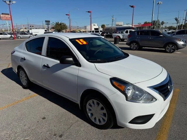 2015 Nissan Versa - Image 2 of 15