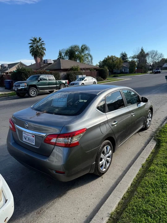 2015 Nissan Versa - Image 4 of 7