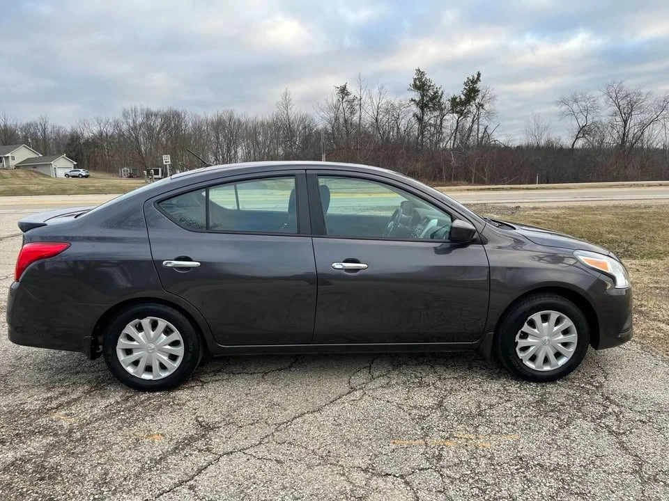 2015 Nissan Versa - Image 6 of 20
