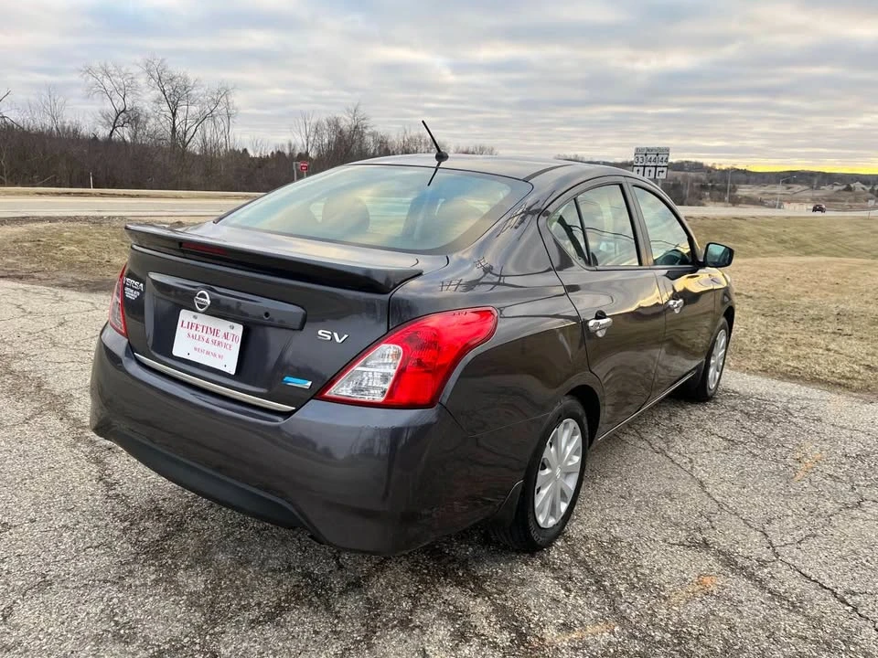 2015 Nissan Versa - Image 5 of 20
