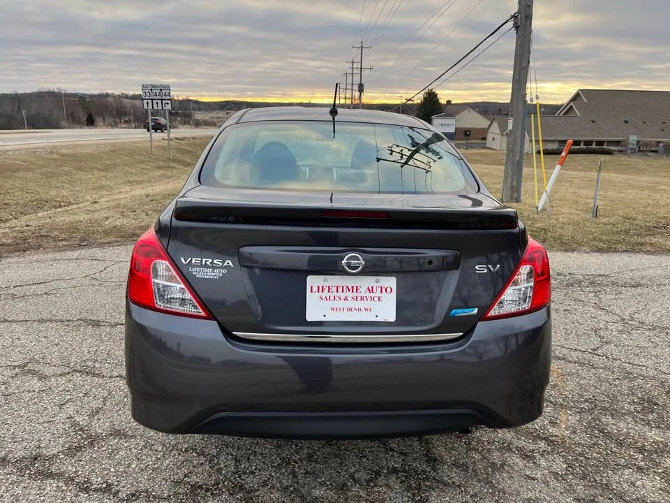 2015 Nissan Versa - Image 4 of 20