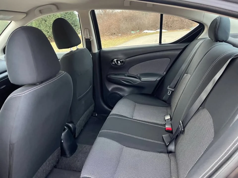 2015 Nissan Versa - Image 17 of 20