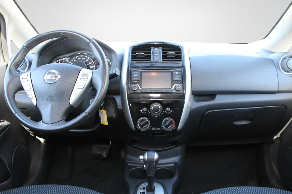 2015 Nissan Versa - Image 6 of 8