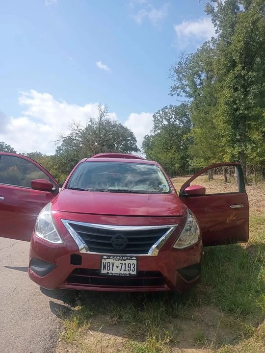 2015 Nissan Versa - Image 10 of 10