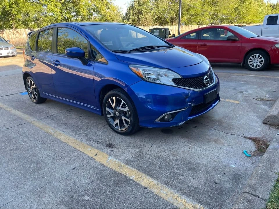 2015 Nissan Versa - Image 6 of 12