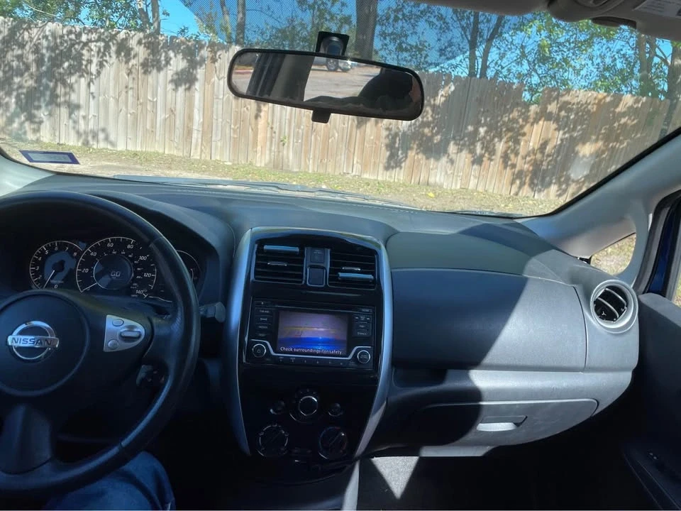 2015 Nissan Versa - Image 8 of 12