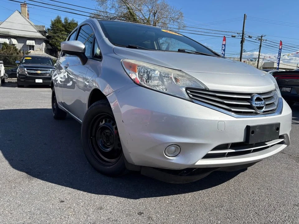 2015 Nissan Versa - Image 7 of 11