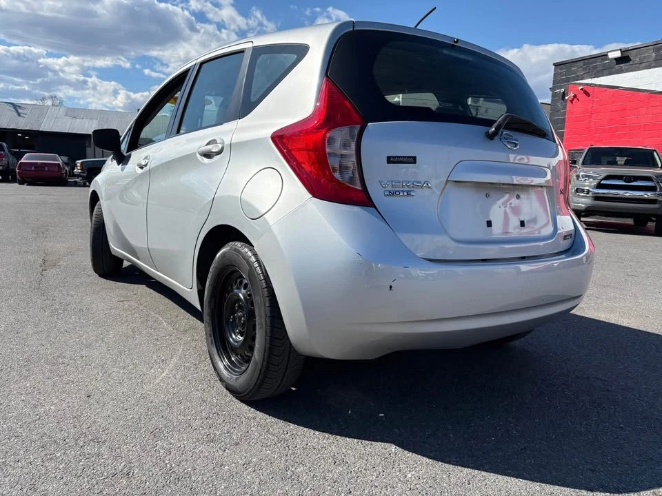 2015 Nissan Versa - Image 3 of 11