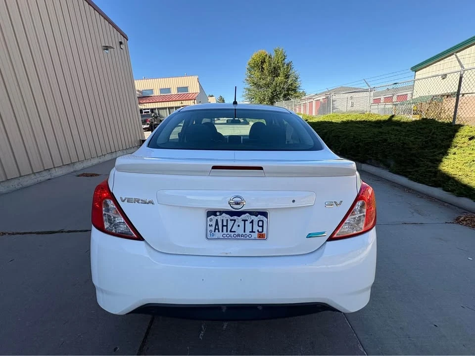 2015 Nissan Versa - Image 6 of 13