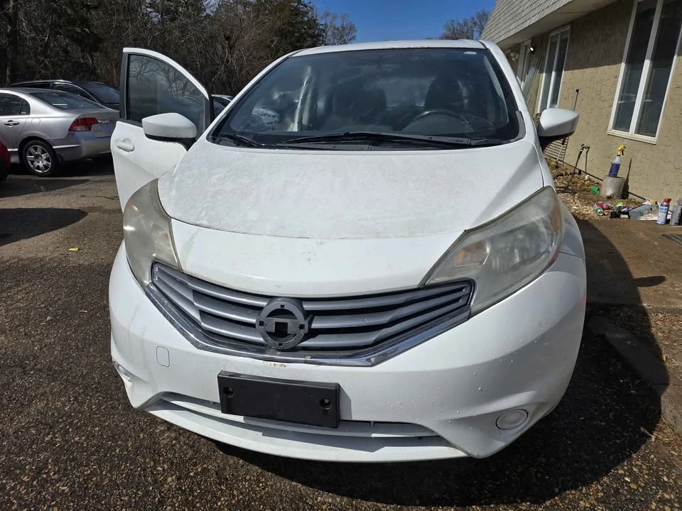 2015 Nissan Versa - Image 6 of 8