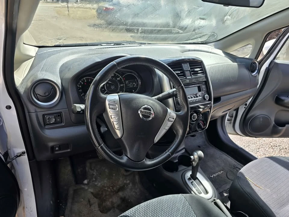 2015 Nissan Versa - Image 7 of 8