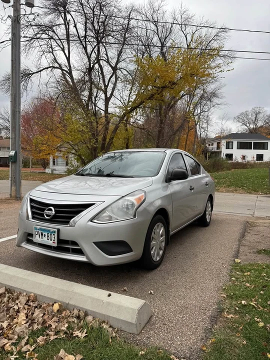 2015 Nissan Versa - Image 11 of 11