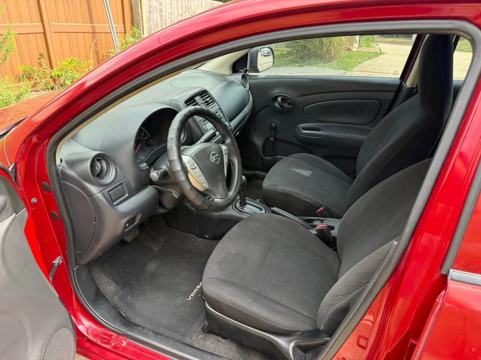 2015 Nissan Versa - Image 8 of 9
