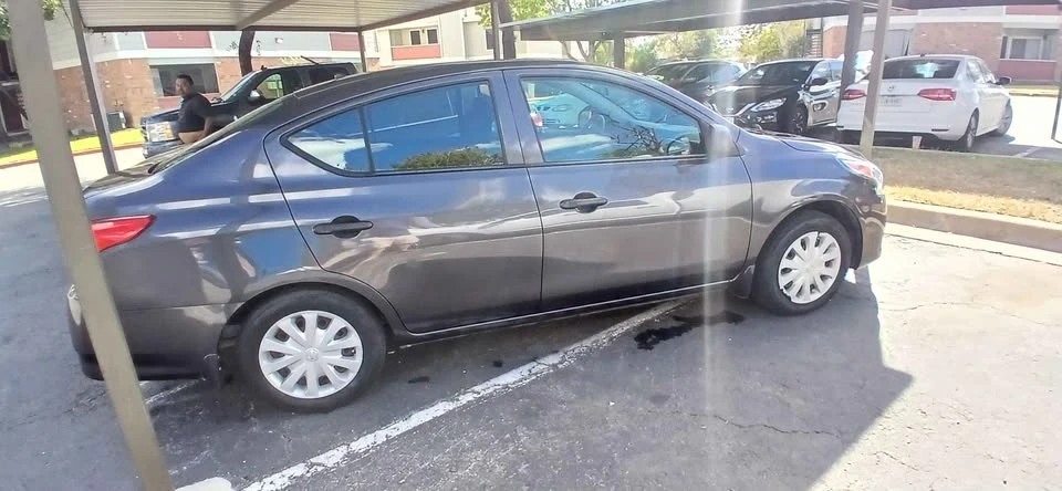2015 Nissan Versa - Image 2 of 7