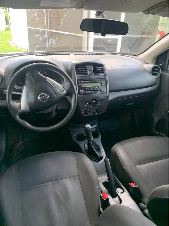 2015 Nissan Versa - Image 5 of 5