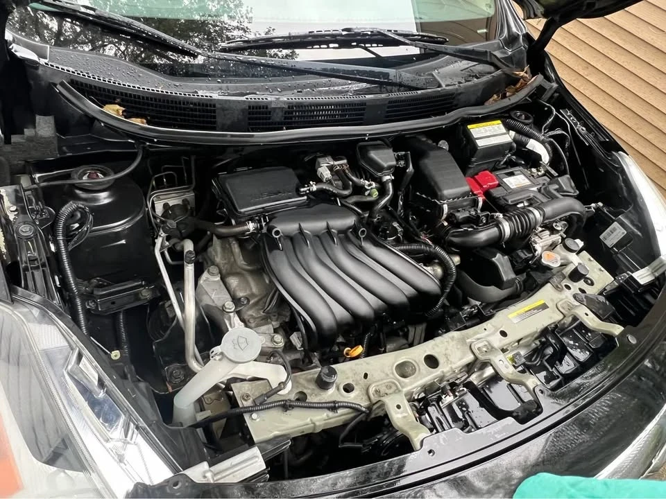 2015 Nissan Versa - Image 2 of 10
