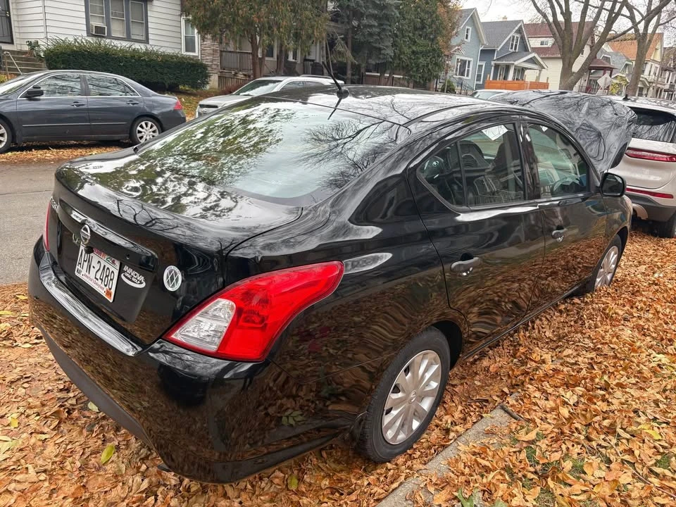 2015 Nissan Versa - Image 5 of 7