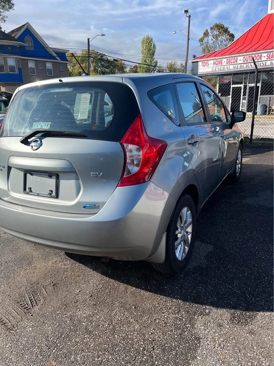 2015 Nissan Versa - Image 5 of 7