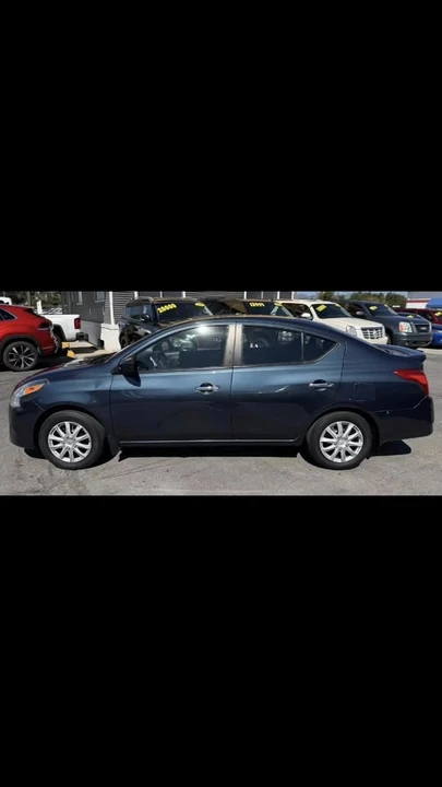 2015 Nissan Versa - Image 2 of 2