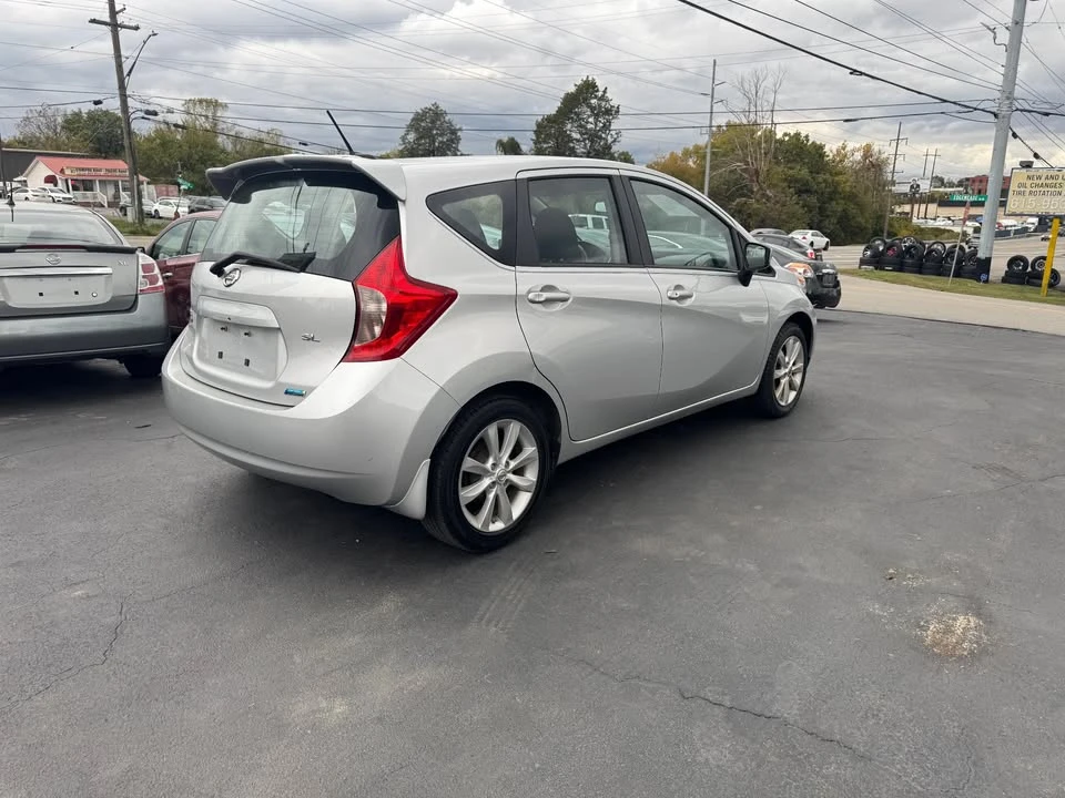 2015 Nissan Versa - Image 5 of 18
