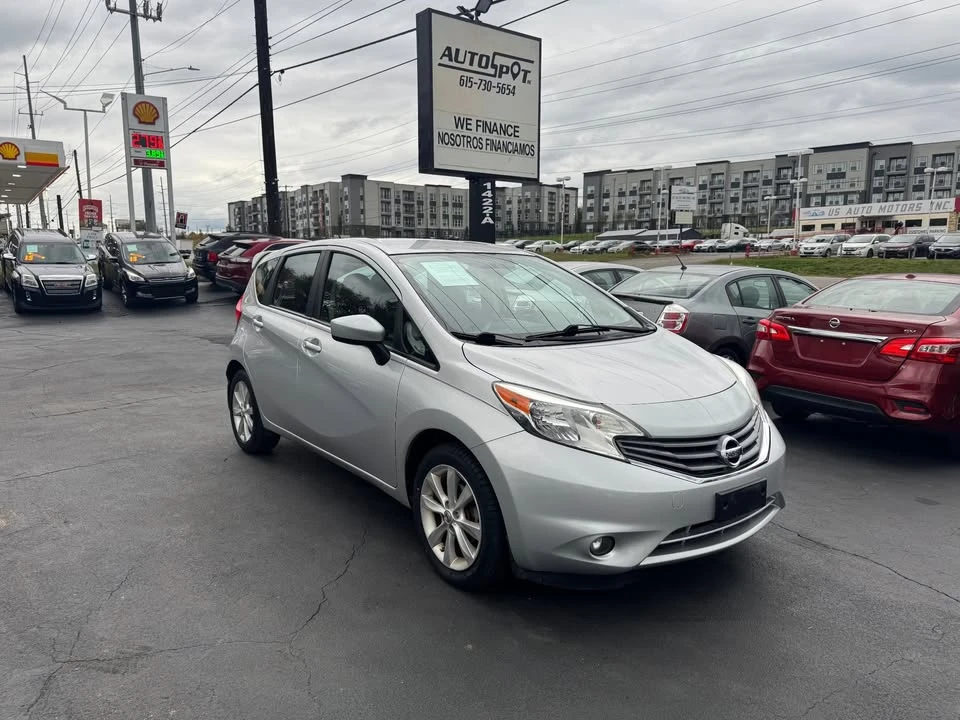 2015 Nissan Versa - Image 3 of 18