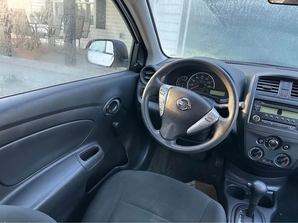 2015 Nissan Versa - Image 2 of 7