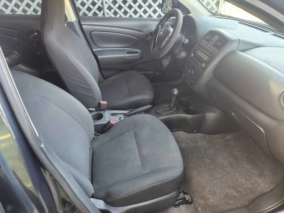 2015 Nissan Versa - Image 9 of 10