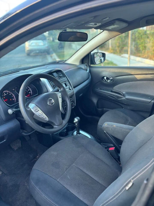 2015 Nissan Versa - Image 6 of 7