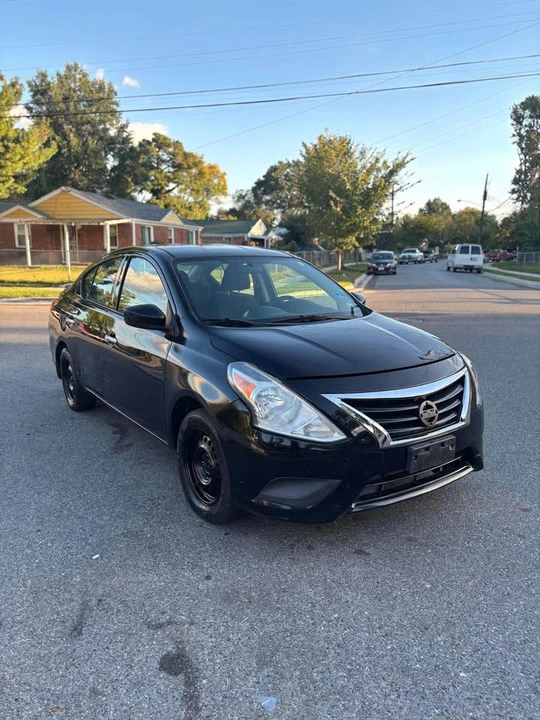 2015 Nissan Versa - Image 5 of 7