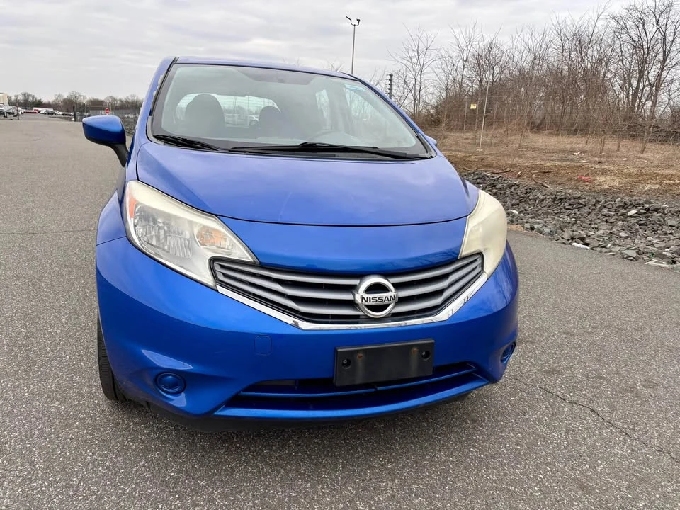2015 Nissan Versa - Image 2 of 12