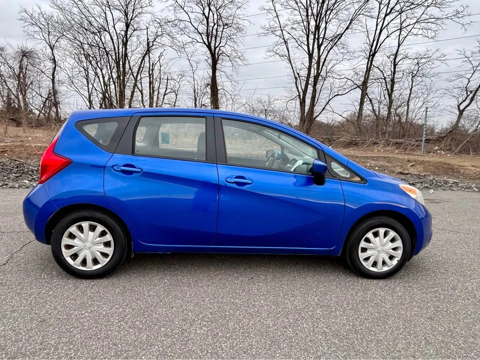 2015 Nissan Versa - Image 7 of 12