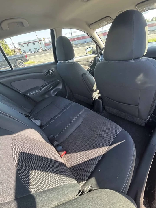 2015 Nissan Versa - Image 15 of 16