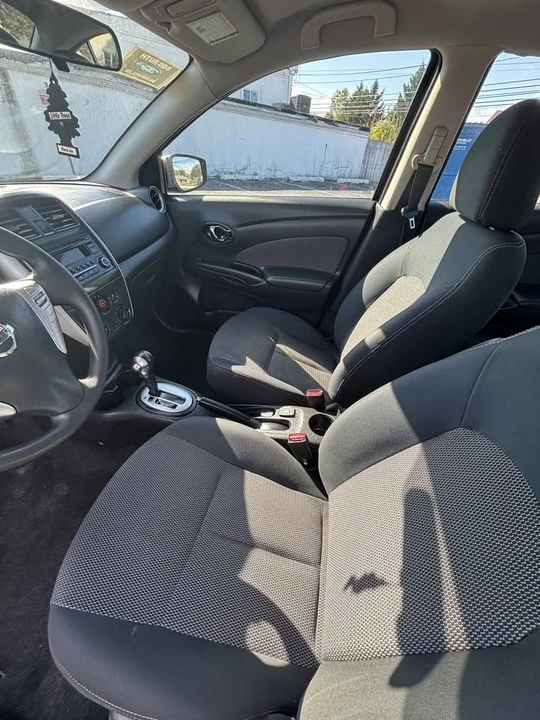 2015 Nissan Versa - Image 10 of 16