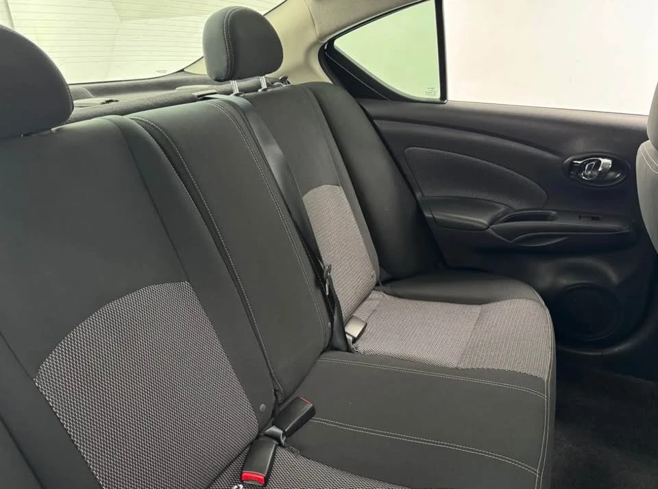 2015 Nissan Versa - Image 3 of 4
