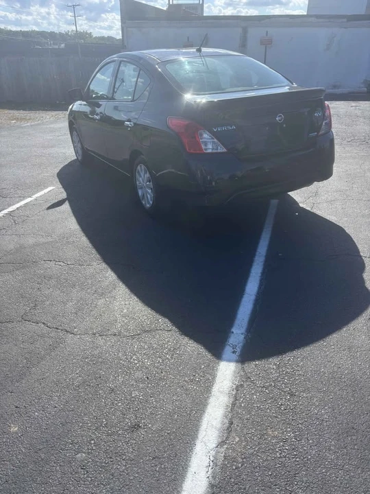 2015 Nissan Versa - Image 4 of 16