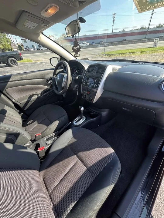 2015 Nissan Versa - Image 14 of 16