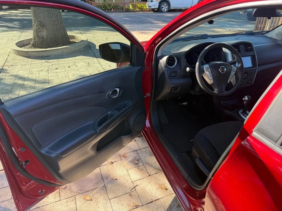 2015 Nissan Versa - Image 5 of 12