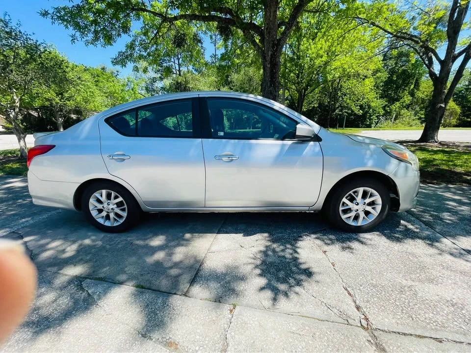 2015 Nissan Versa - Image 4 of 16