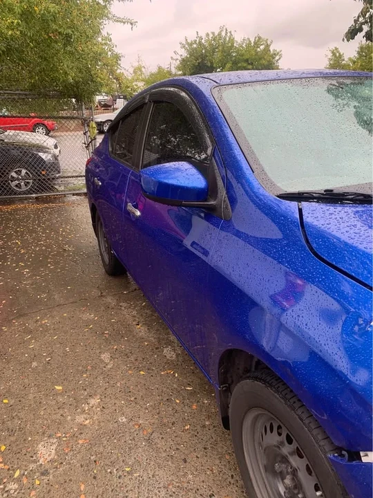 2015 Nissan Versa - Image 6 of 7