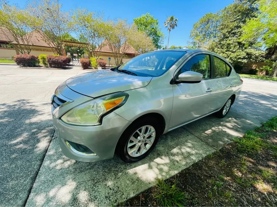 2015 Nissan Versa - Image 9 of 16