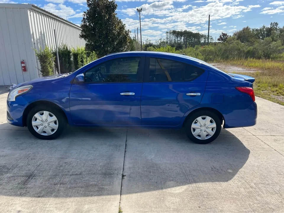 2015 Nissan Versa - Image 4 of 11